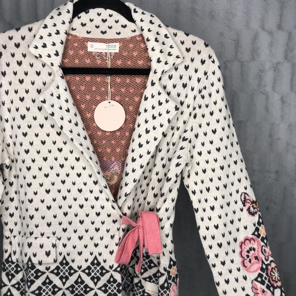 Odd Molly Sweaters - NWT Odd Molly Knitted Heart Floral Sweater Blazer